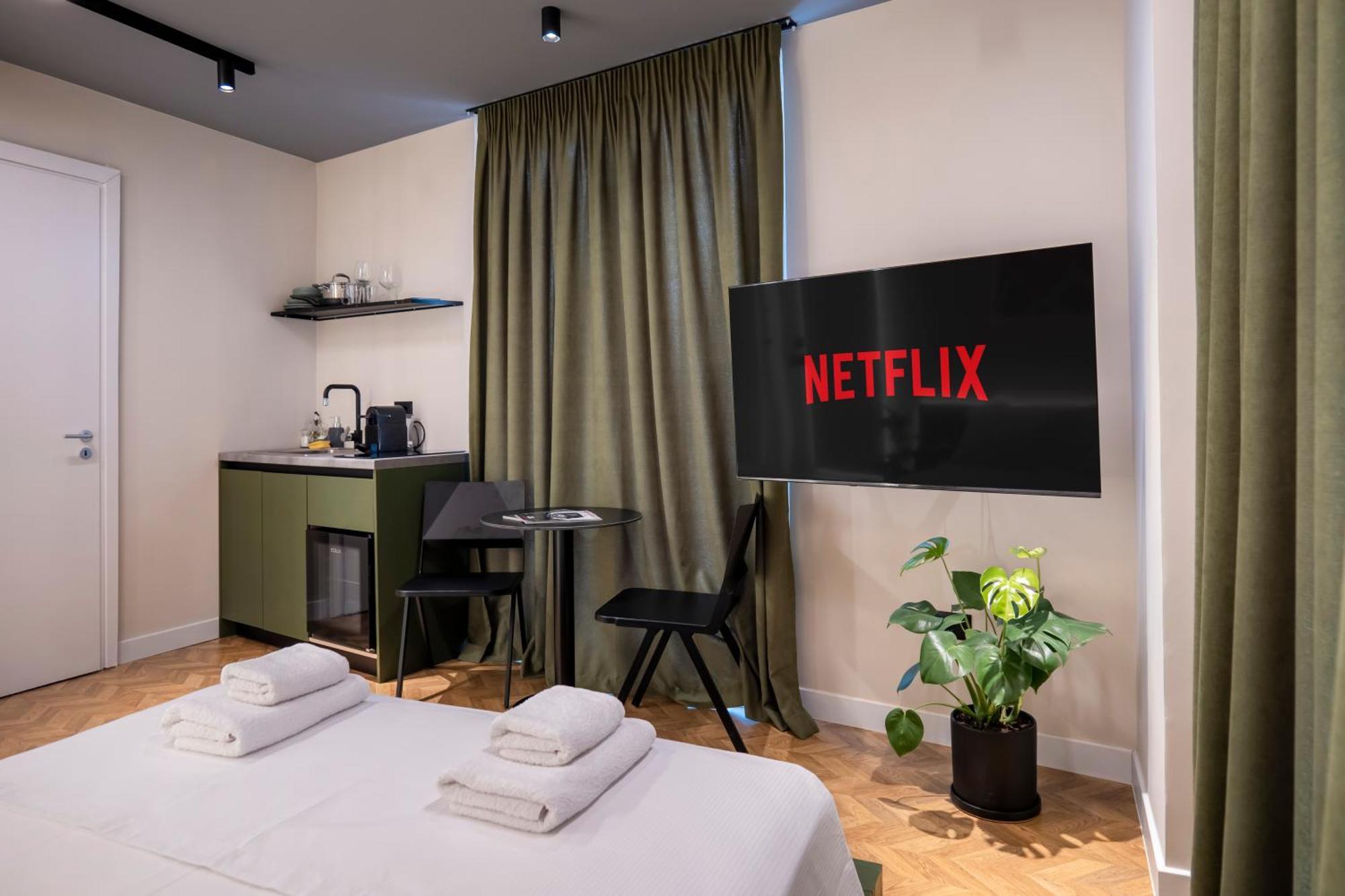 Muz Studios Tirana Extérieur photo
