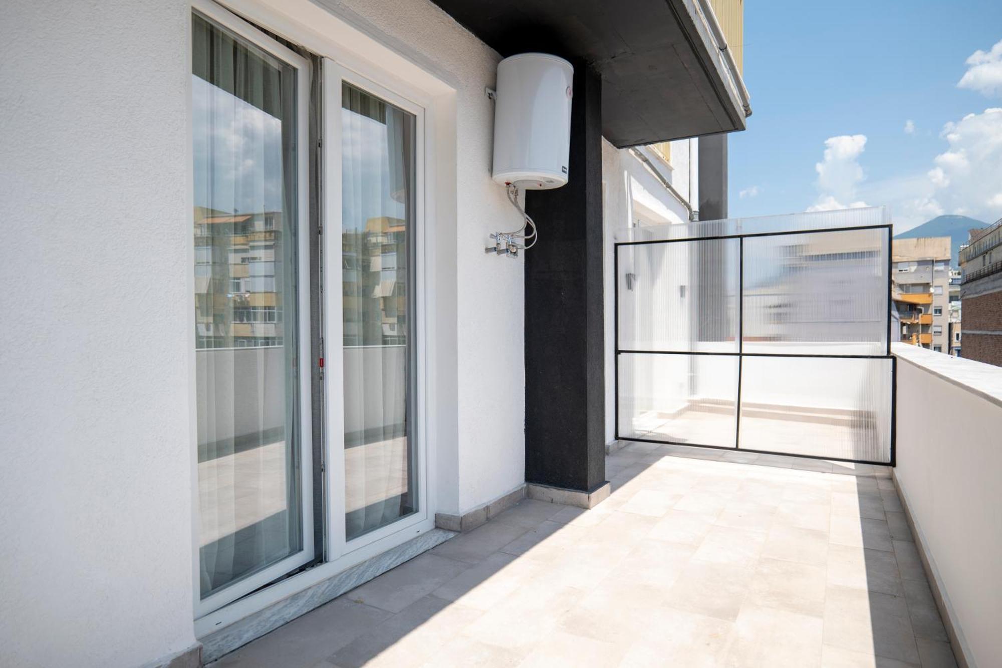 Muz Studios Tirana Extérieur photo