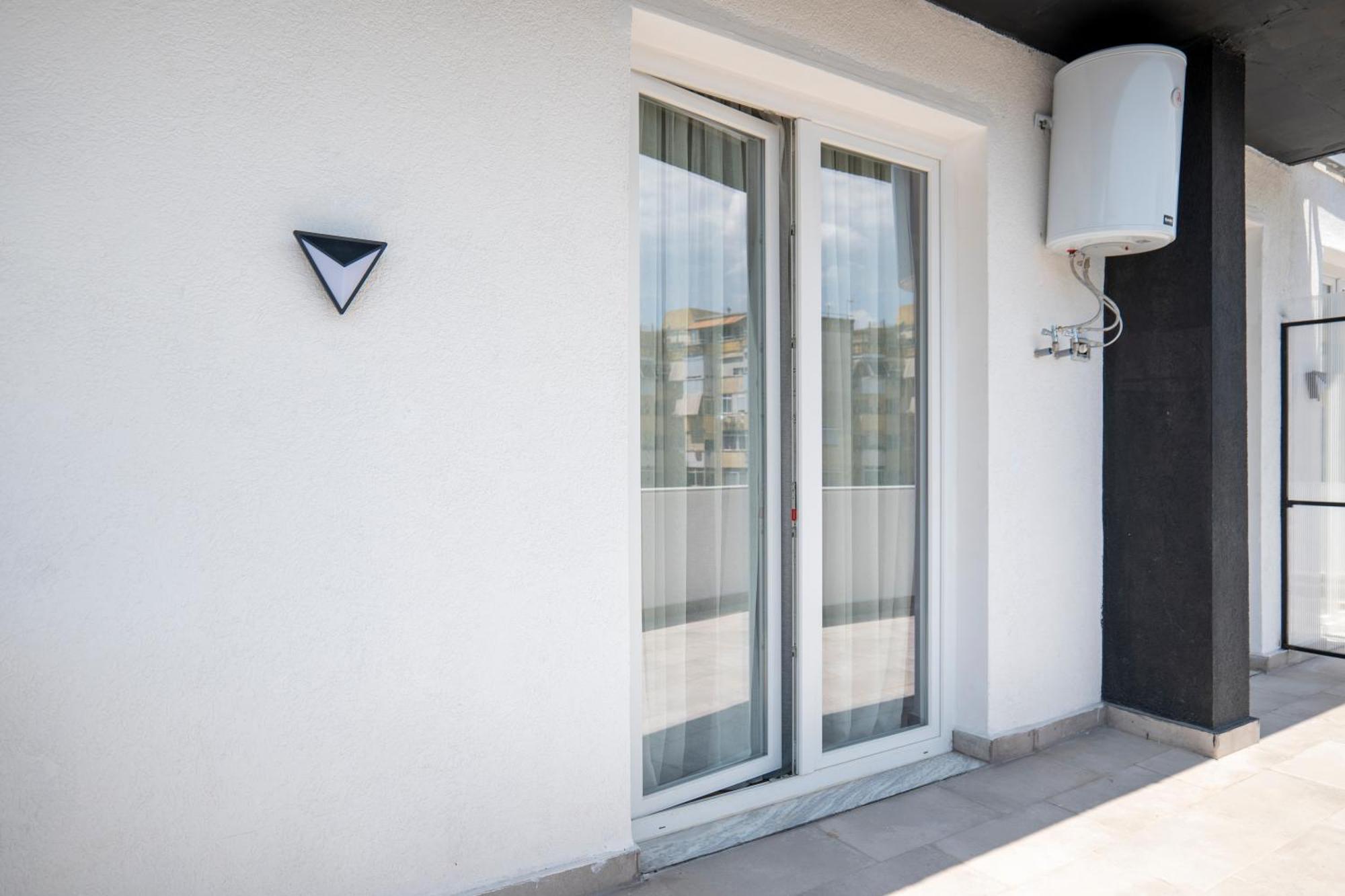 Muz Studios Tirana Extérieur photo
